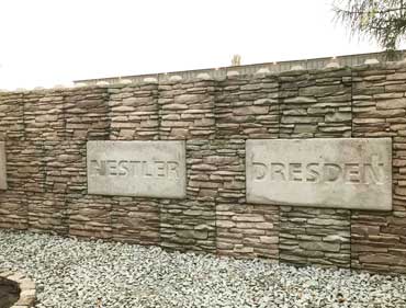 Nestler-Block Struktur und Logo